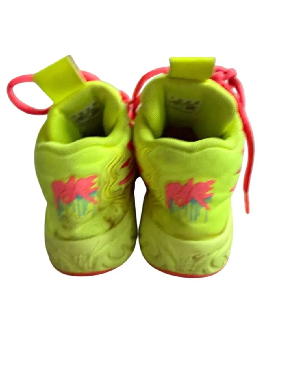 PUMA x Lamelo Ball Youth MB.04 '1 Love' Sneakers Size 2 C